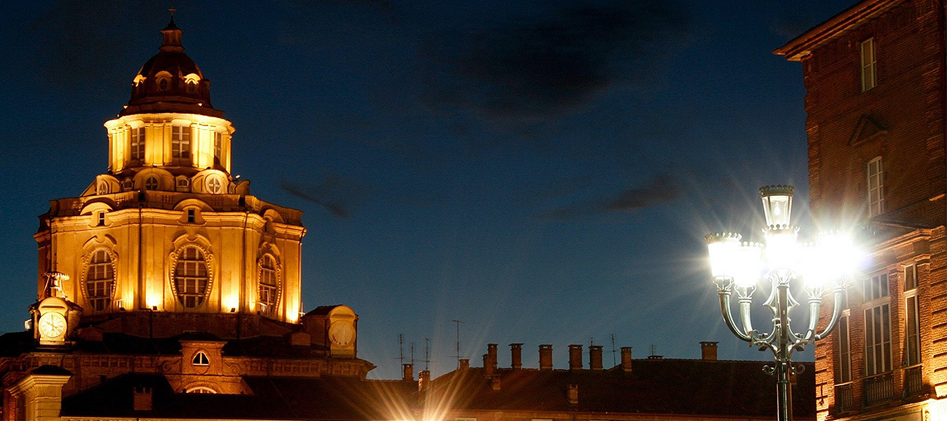 Tour Torino by night