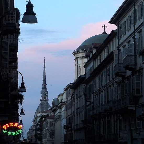 Tour Torino by night